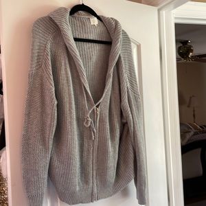 Dee Elly Soft cableknit sweater